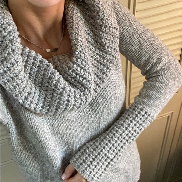 Sweater - Picture 2 of 3